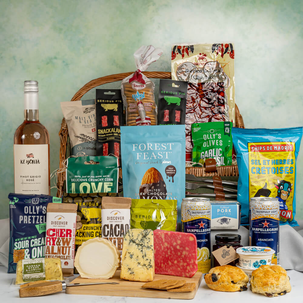 The Grand Spring Picnic Hamper