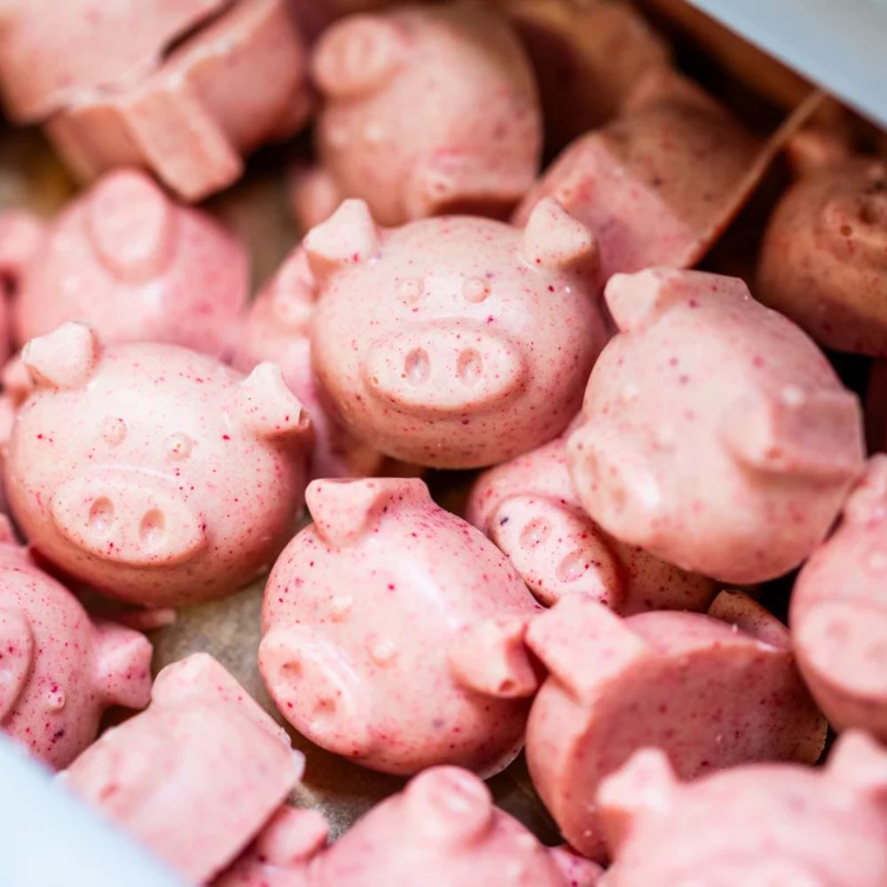 Cocoa Loco Organic Raspberry Chocolate Pigs 100g