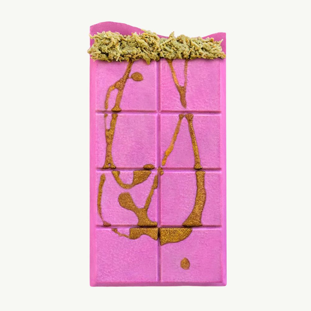 Danny's Strawberry Dubai Style Chocolate 190g