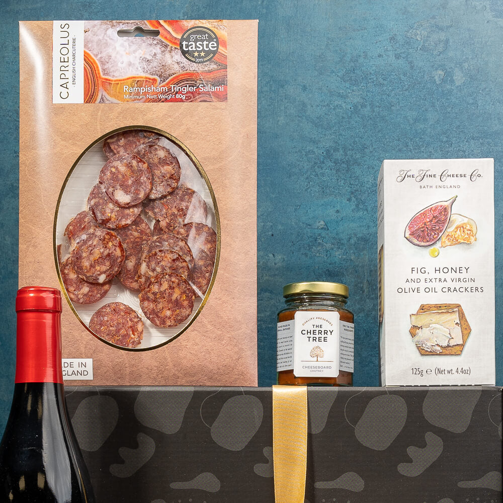 Christmas Wine & Nibbles Hamper
