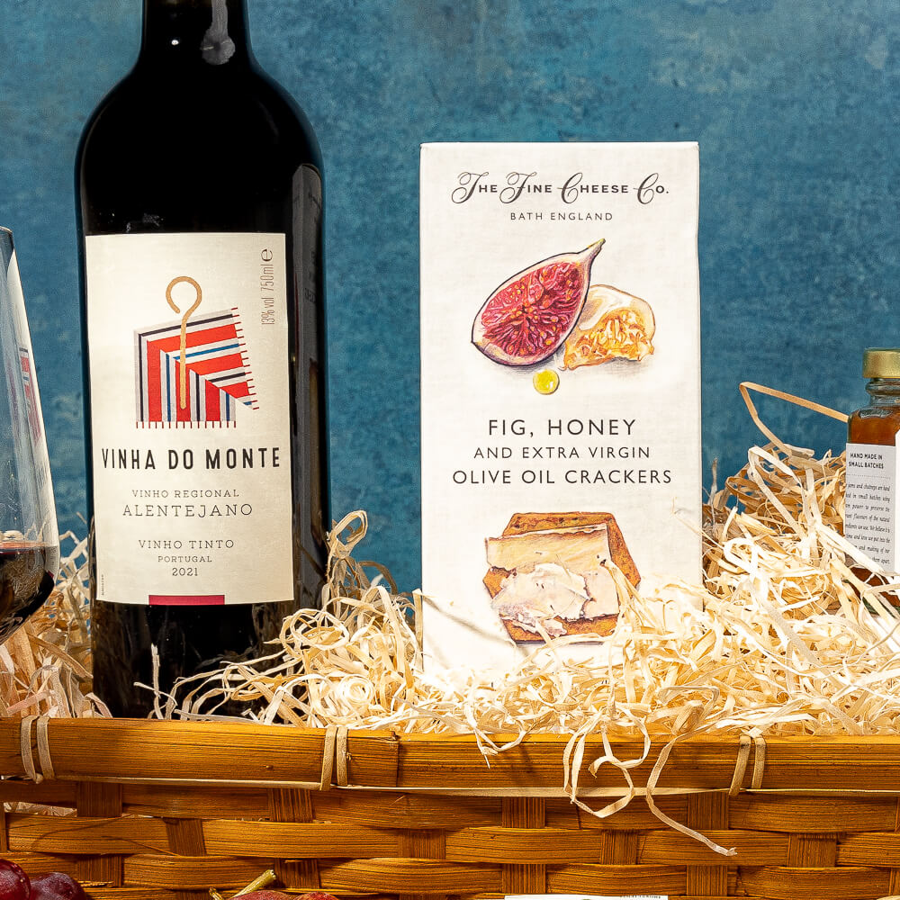 Wine & Cheddar Cheese Hamper