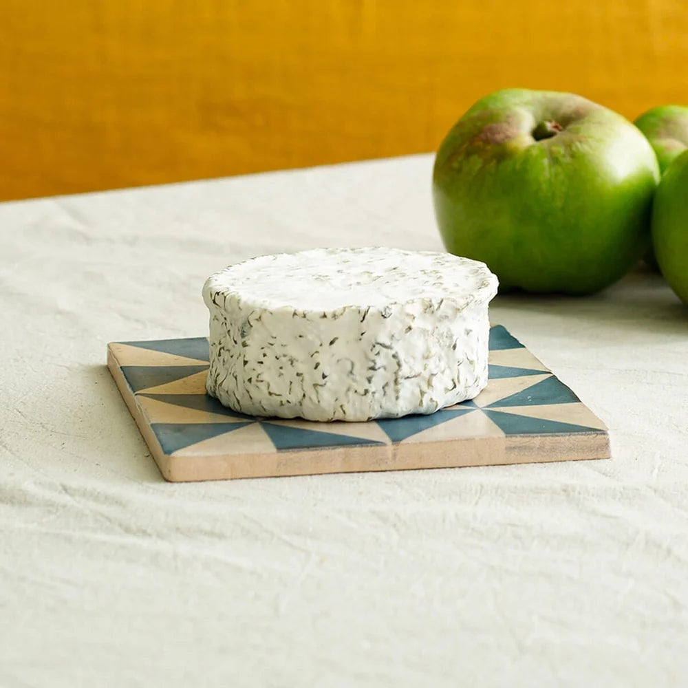 Luna Negra Ash Coated Goat's Milk Cheese 250g