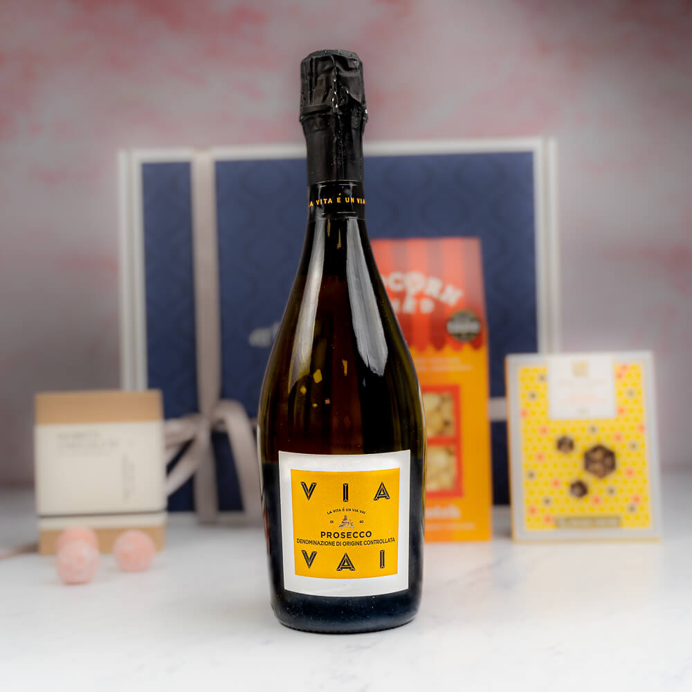 Prosecco, Popcorn & Chocolate Hamper