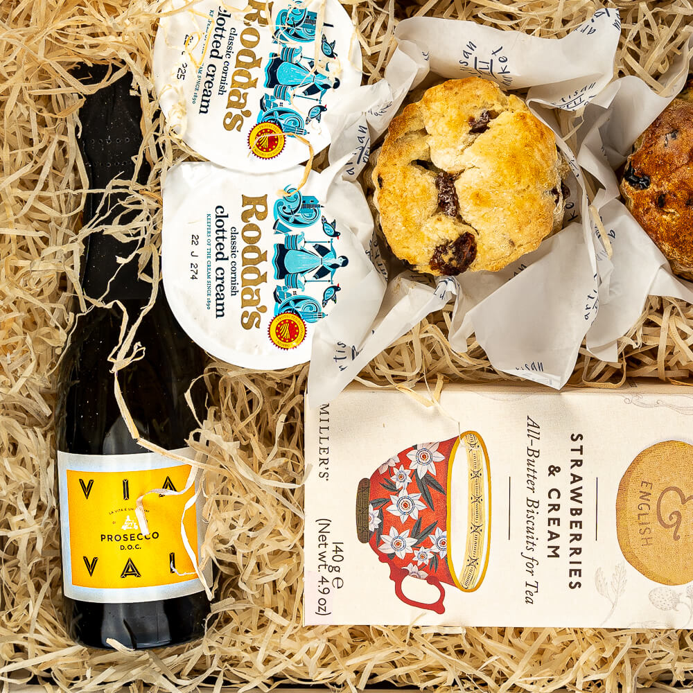 Cream Tea and Bubbles Hamper