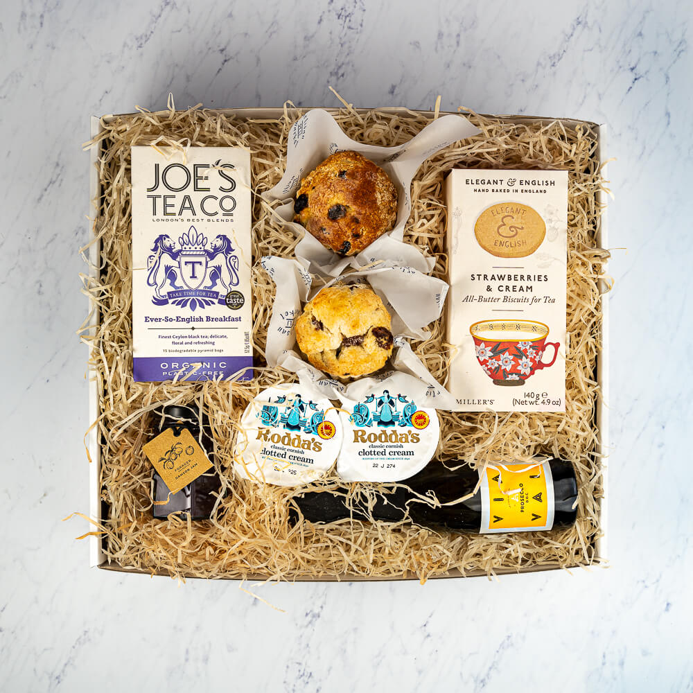 Cream Tea and Bubbles Hamper